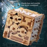 CLUEBOX: CAMBRIDGE LABRYNTH