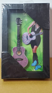 MINI GUITARS SHADOW BOX SM RECT TAYLOR SWIFT