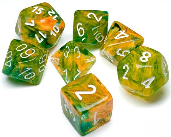 CHESSEX DICE 7PC NEBULA SPRING WHITE LUMINARY