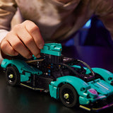 LEGO TECHNIC ASTON MARTIN VALKYRIE