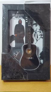 MINI GUITARS SHADOW BOX SM RECT JOHNNY CASH