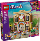 LEGO FRIENDS RESTURANT AND COOKING SCHOOL