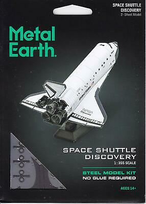 METAL EARTH SPACE SHUTTLE DISCOVERY